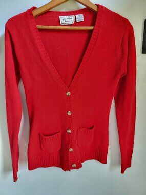 Vintage Red Cardigan – Women’s Size Small